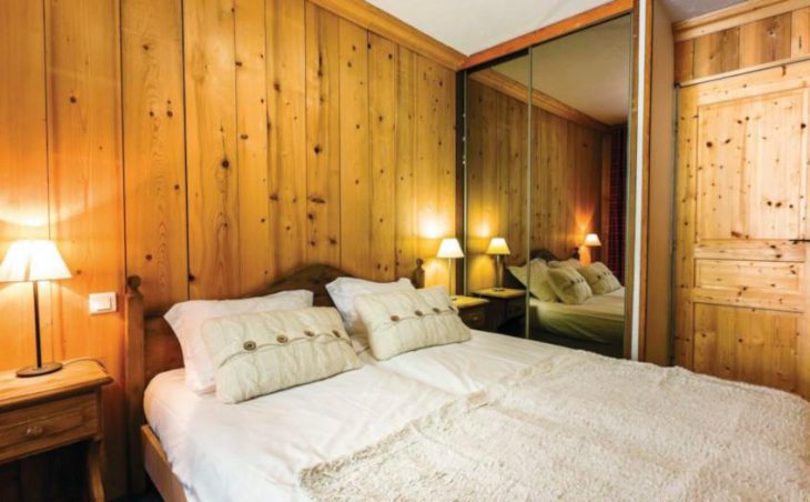 Alpina Lodge Apartments, Val d'Isere, Double Bed